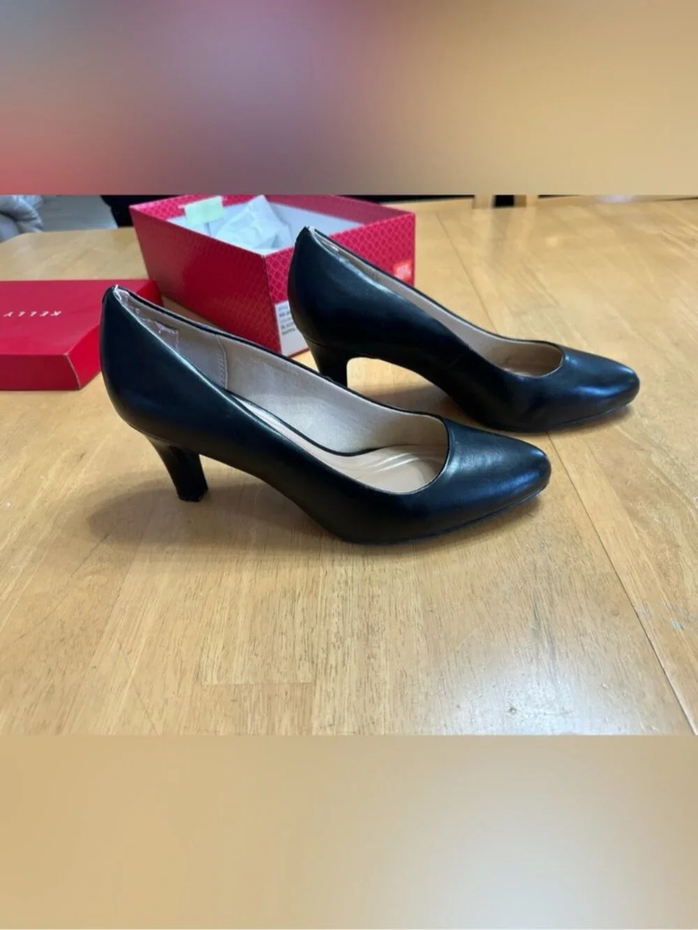 Kelly & Katie Genna Wide Width Heels